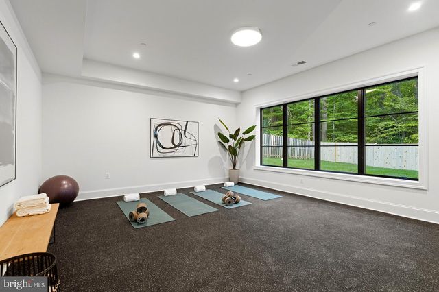6908 CARMICHAEL AVE, Bethesda, MD 20817
