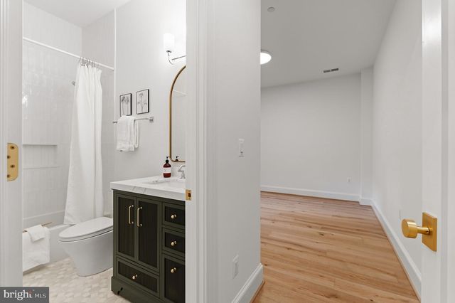 6908 CARMICHAEL AVE, Bethesda, MD 20817