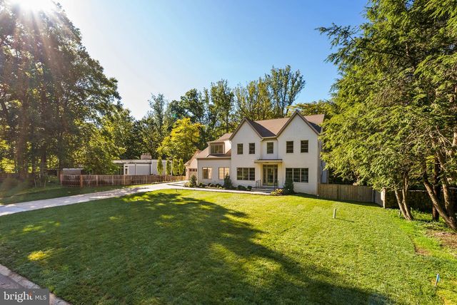 6908 CARMICHAEL AVE, Bethesda, MD 20817