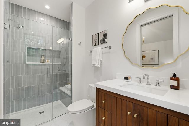 6908 CARMICHAEL AVE, Bethesda, MD 20817