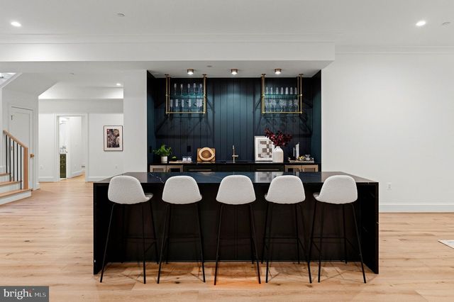 6908 CARMICHAEL AVE, Bethesda, MD 20817
