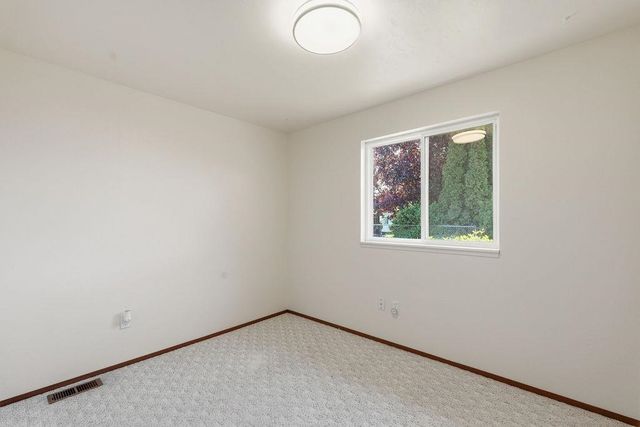 18802 E Fairview Ct, Spokane Valley, WA 99027