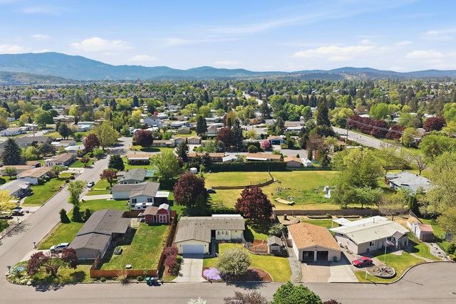 18802 E Fairview Ct, Spokane Valley, WA 99027