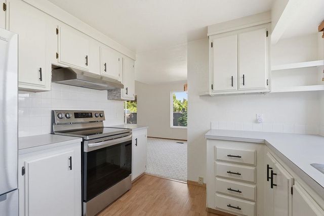 18802 E Fairview Ct, Spokane Valley, WA 99027