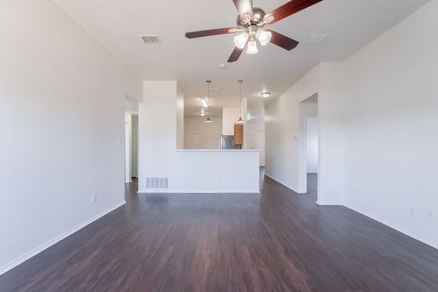 809 Sierra Circle, Burleson, TX 76028