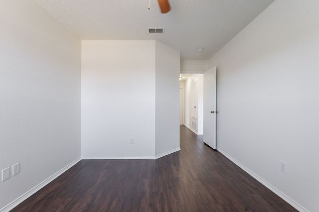 809 Sierra Circle, Burleson, TX 76028