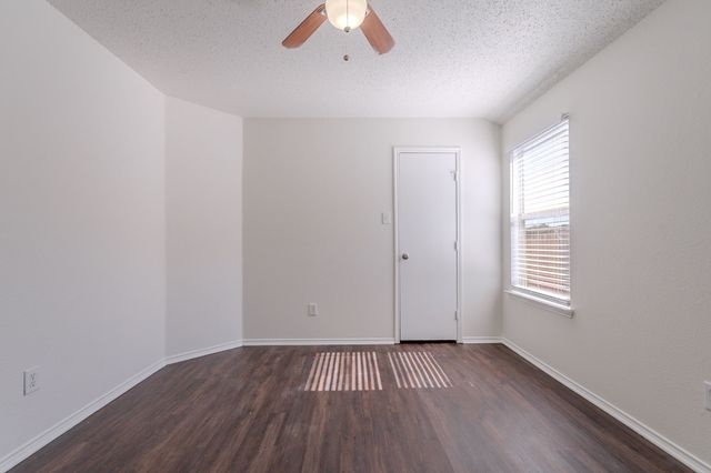 809 Sierra Circle, Burleson, TX 76028