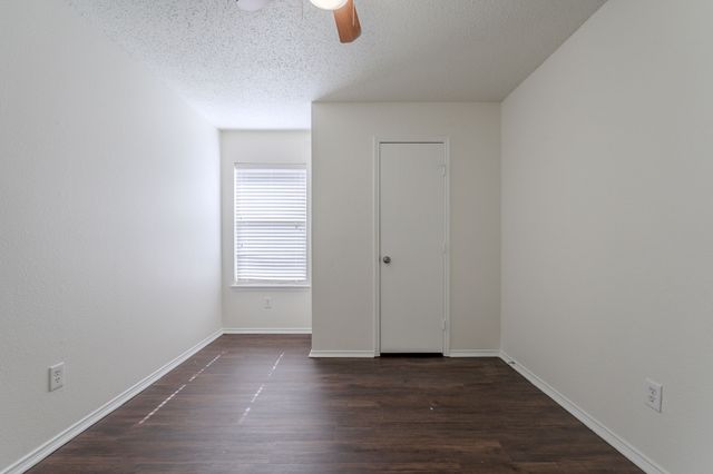 809 Sierra Circle, Burleson, TX 76028