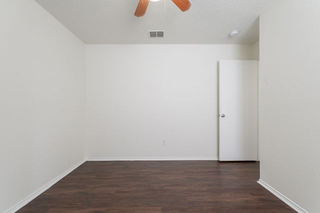 809 Sierra Circle, Burleson, TX 76028