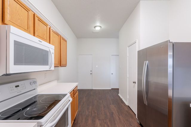 809 Sierra Circle, Burleson, TX 76028