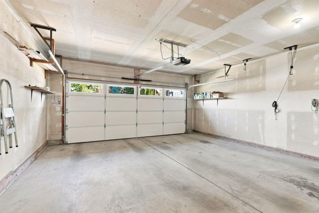 5227 W Alderwood Ave, Spokane, WA 99208