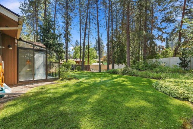 5227 W Alderwood Ave, Spokane, WA 99208