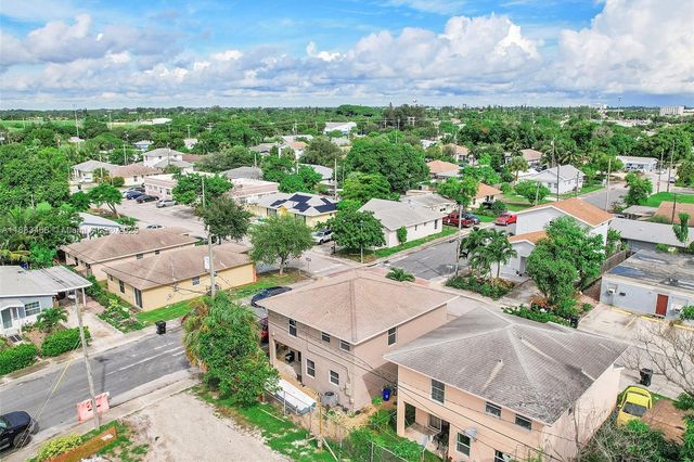 649 Latona Ave, Lake Worth, FL 33460
