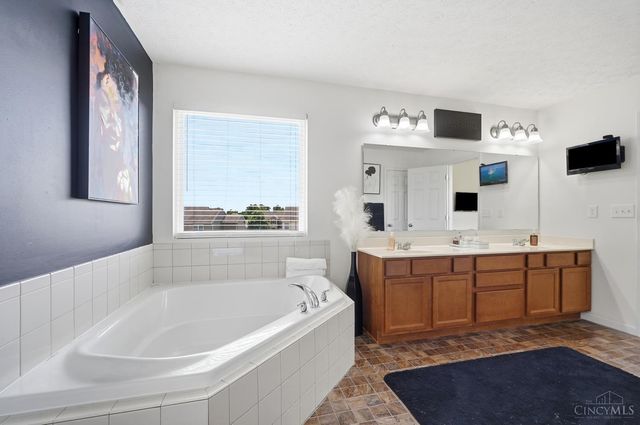 3435 Berrywood Court, Fairfield Twp, OH 45011
