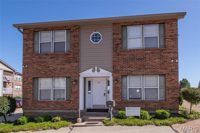 122 Samarra Estates Drive I, Fenton, MO 63026