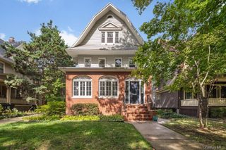 51 De Koven Court, Brooklyn, NY 11230
