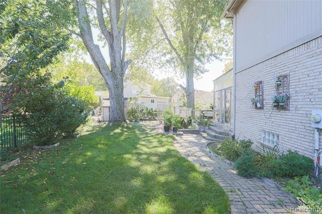 49205 Monte Road, Chesterfield, MI 48047