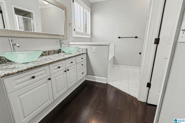 1582 BENT RIVER CIRCLE, Vestavia Hills, AL 35216