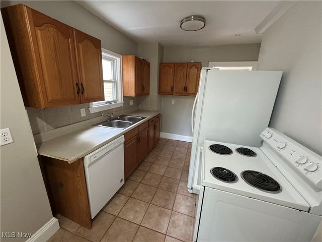 3663 Randolph Road, Cleveland Heights, OH 44121