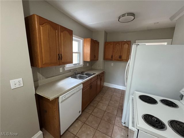 3663 Randolph Road, Cleveland Heights, OH 44121