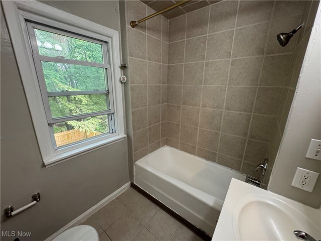 3663 Randolph Road, Cleveland Heights, OH 44121