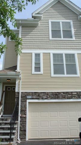 140 Kyles Way 140, Shelton, CT 06484
