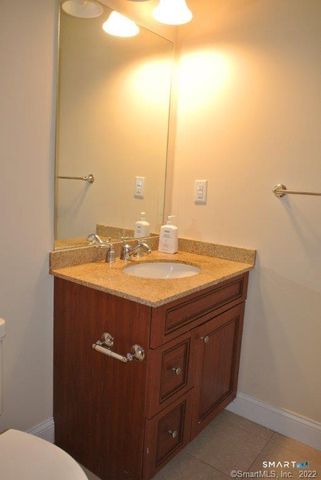 140 Kyles Way 140, Shelton, CT 06484