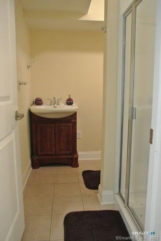 140 Kyles Way 140, Shelton, CT 06484