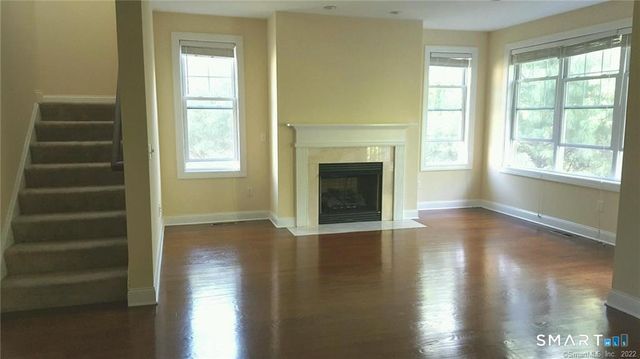 140 Kyles Way 140, Shelton, CT 06484