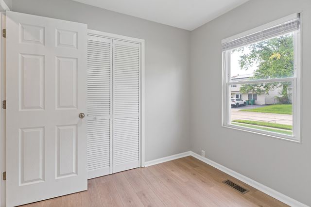 302 Healy Avenue, Romeoville, IL 60446