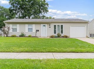 302 Healy Avenue, Romeoville, IL 60446