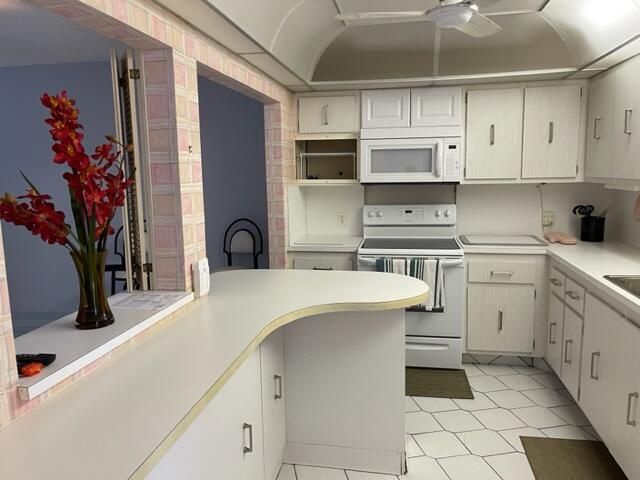 2424 N Federal Hwy 305 Highway 305, Boynton Beach, FL 33435