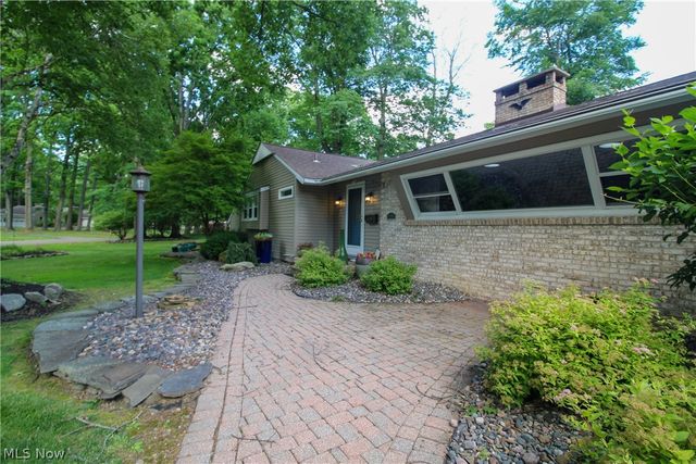 7293 Indian Trail, Youngstown, OH 44514