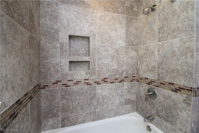 7293 Indian Trail, Youngstown, OH 44514