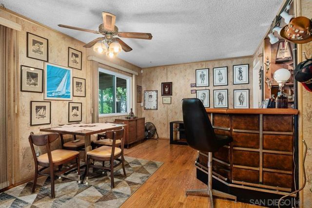 848 Harding St, Escondido, CA 92027