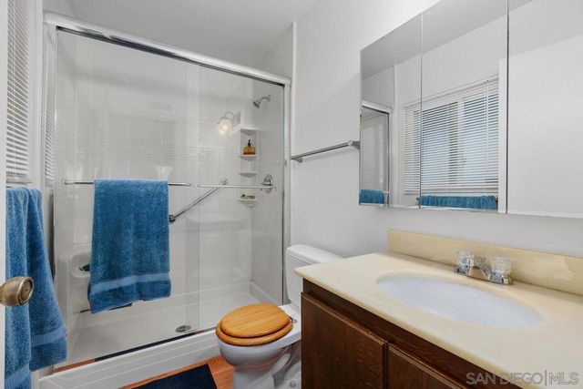 848 Harding St, Escondido, CA 92027