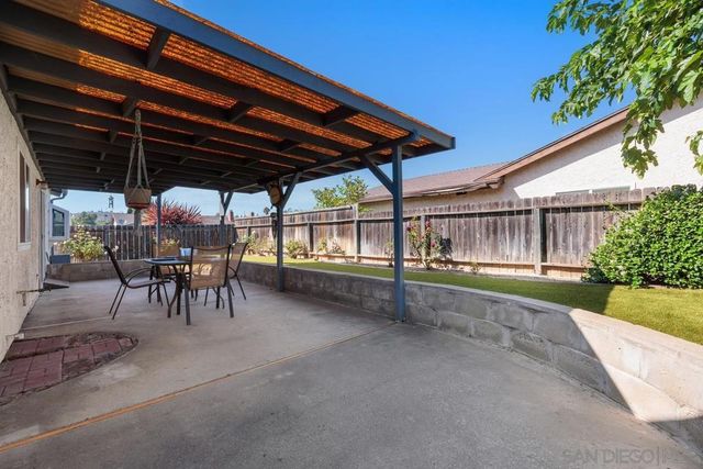 848 Harding St, Escondido, CA 92027