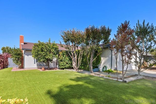 848 Harding St, Escondido, CA 92027