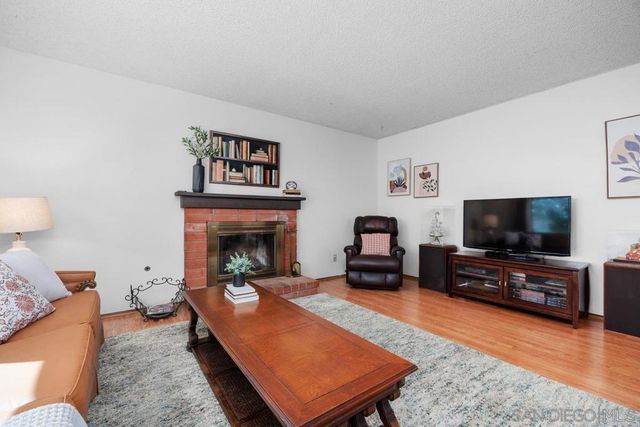 848 Harding St, Escondido, CA 92027