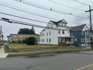 82 Montclair Ave, Paterson City, NJ 07503