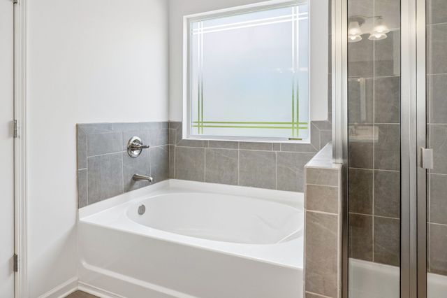229 Stonewall Dr, Columbia, TN 38401