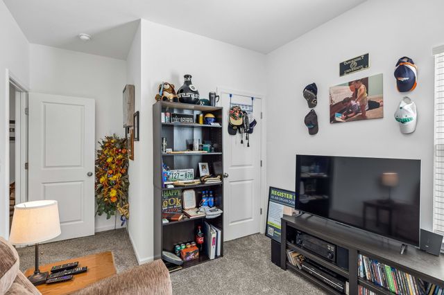 229 Stonewall Dr, Columbia, TN 38401