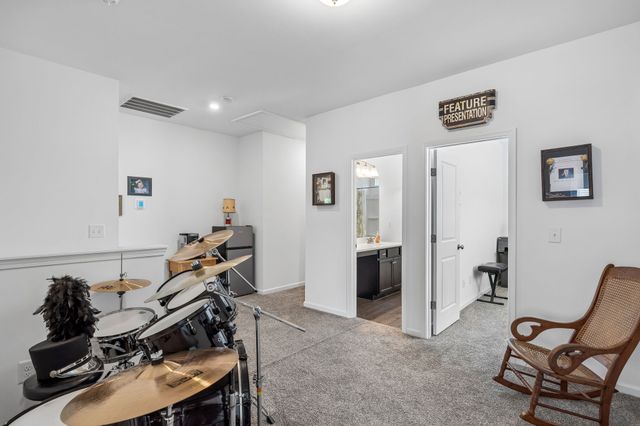 229 Stonewall Dr, Columbia, TN 38401