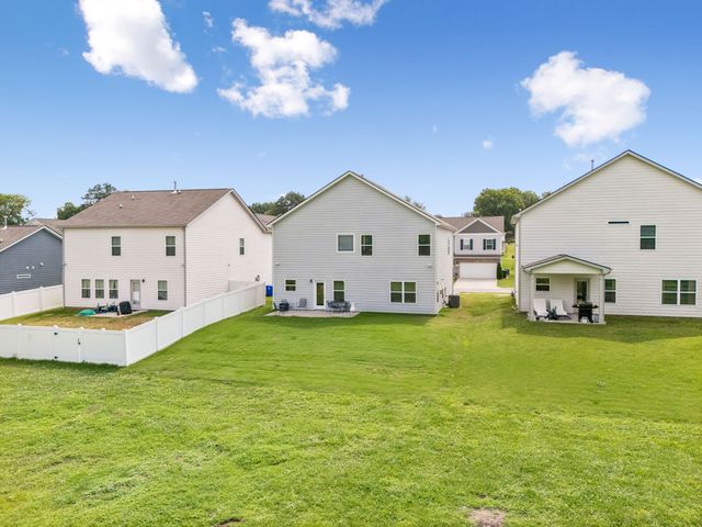 229 Stonewall Dr, Columbia, TN 38401