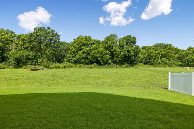 229 Stonewall Dr, Columbia, TN 38401