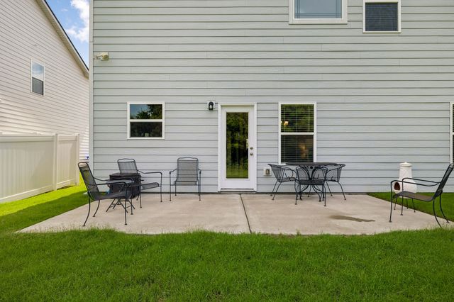 229 Stonewall Dr, Columbia, TN 38401