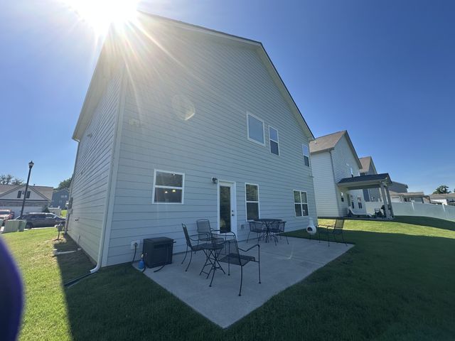 229 Stonewall Dr, Columbia, TN 38401