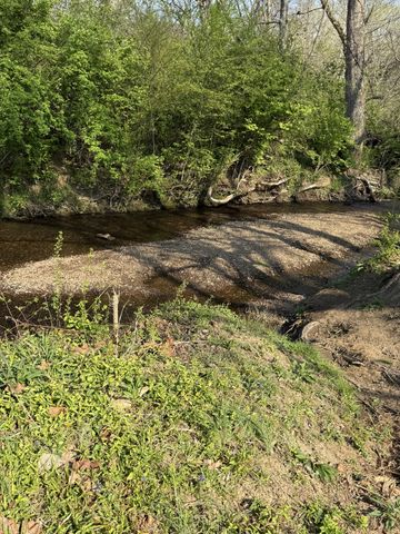 229 Stonewall Dr, Columbia, TN 38401