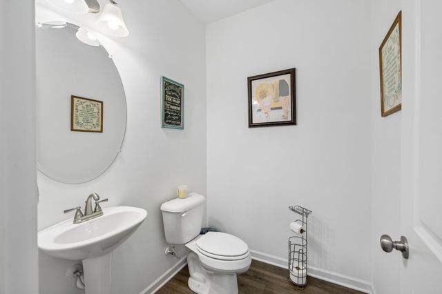 229 Stonewall Dr, Columbia, TN 38401