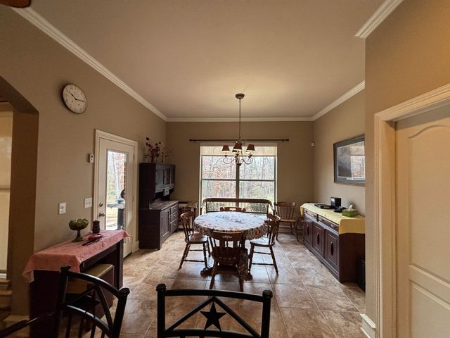 159 Stone Brook Dr, Henderson, TX 75654